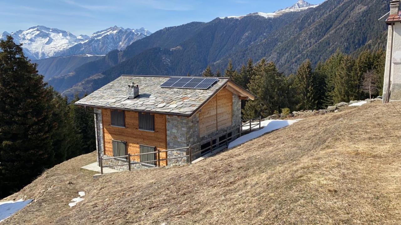 Baita delle Favole di RosaRita Berbenno di Valtellina Esterno foto