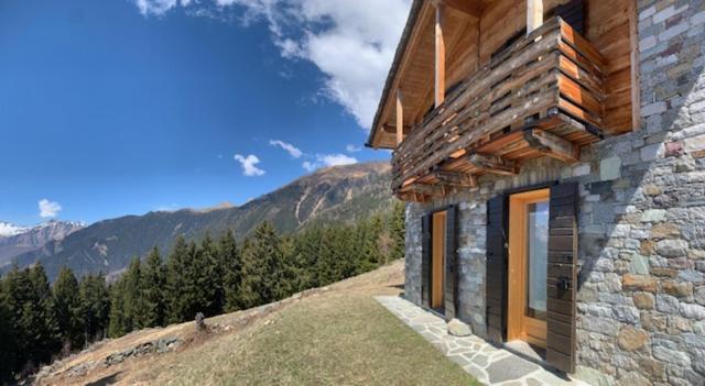 Baita delle Favole di RosaRita Berbenno di Valtellina Esterno foto