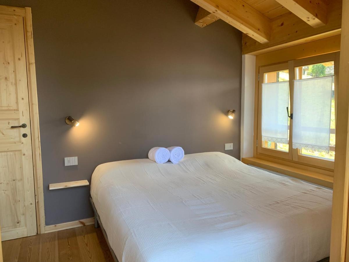 Baita delle Favole di RosaRita Berbenno di Valtellina Esterno foto