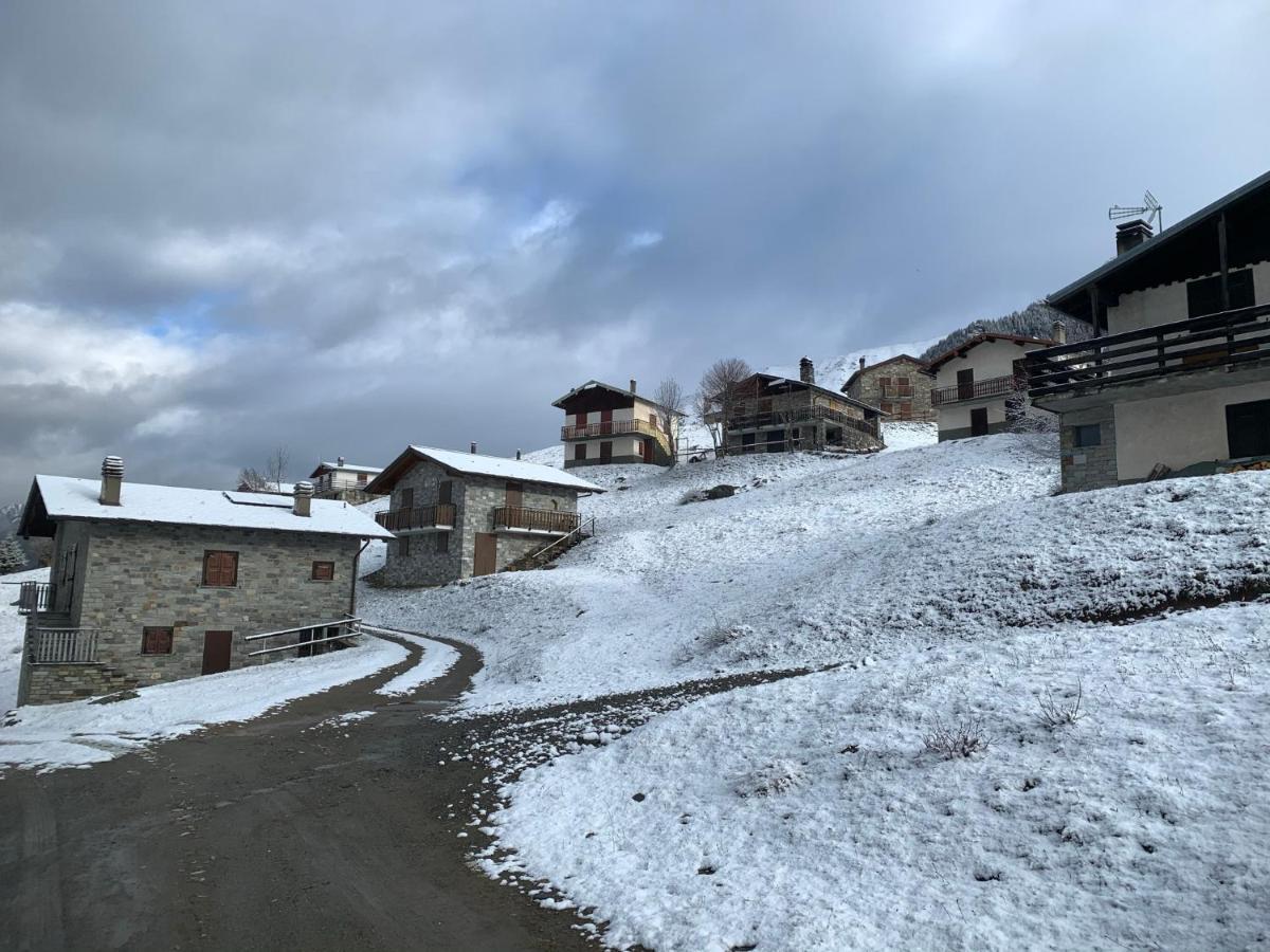 Baita delle Favole di RosaRita Berbenno di Valtellina Esterno foto