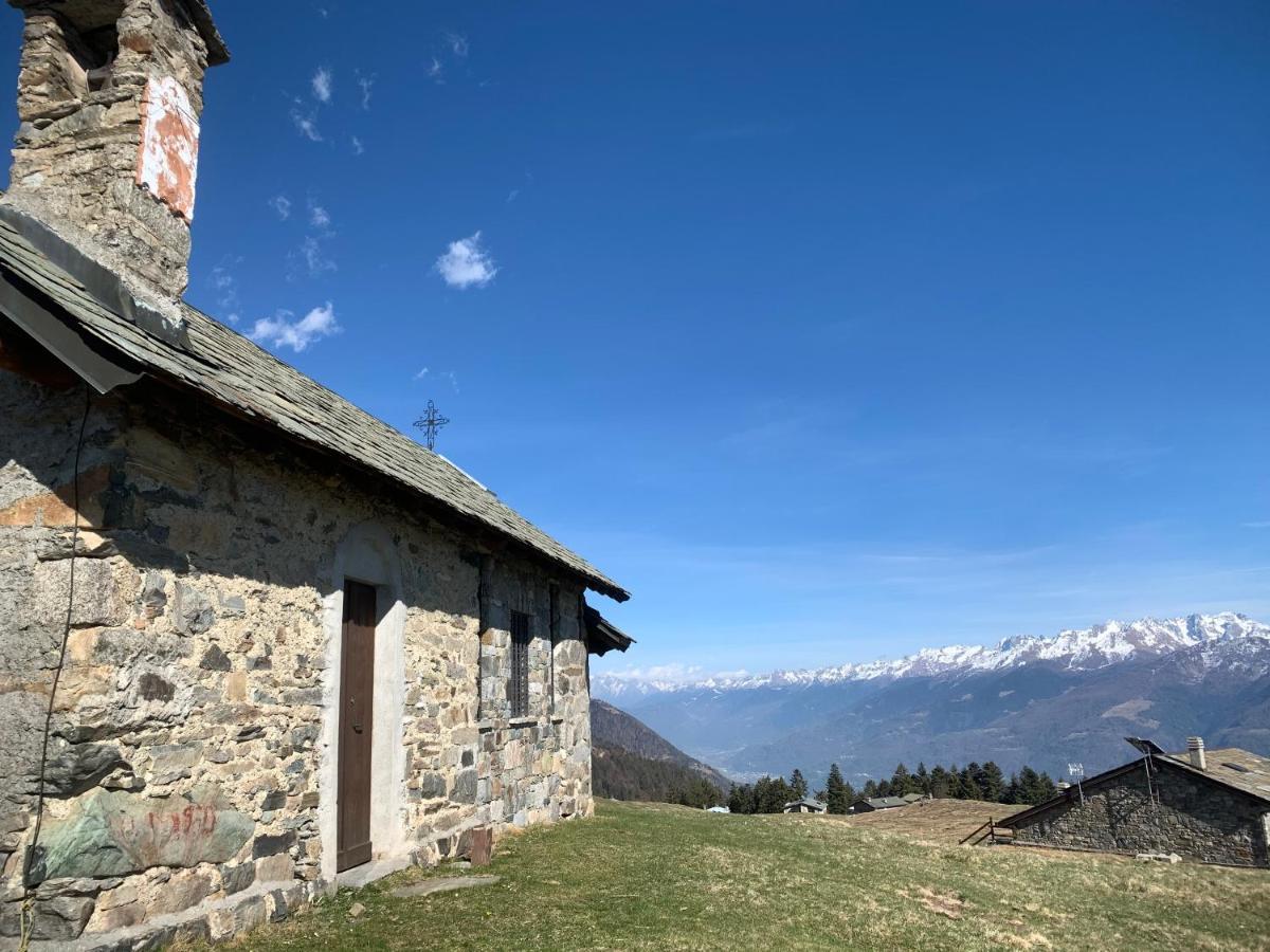 Baita delle Favole di RosaRita Berbenno di Valtellina Esterno foto