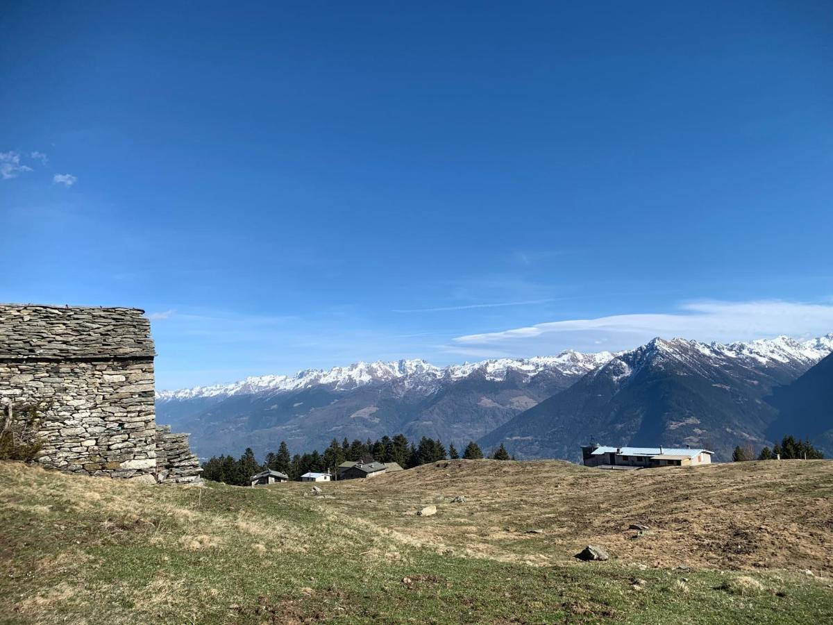 Baita delle Favole di RosaRita Berbenno di Valtellina Esterno foto