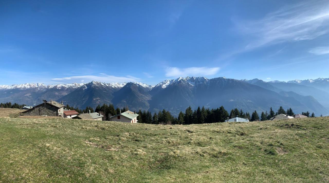 Baita delle Favole di RosaRita Berbenno di Valtellina Esterno foto
